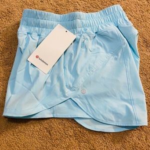 NWT Lululemon Track That HR Shorts 3" - Size 6